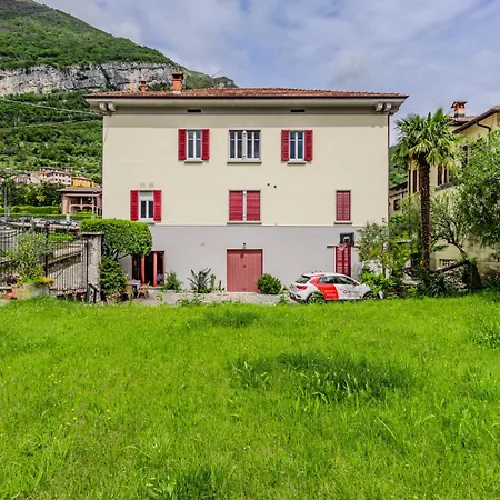 Regina 29 By Interhome *